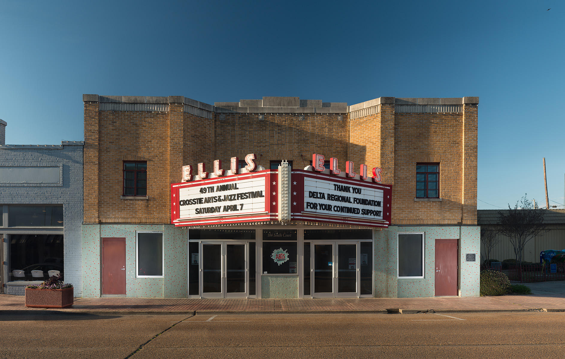 <div class="storycaption">
	<div class="galleryIntroTextArea holder">
		<div class="galleryIntroTextContent">
			<div class="galleryIntroTextContentInside">
				<div class="frishhead">
					COLORED ENTRANCE TO THEATER 
				</div>
				<div class="frishsubhead">
					CLEVELAND, MISSISSIPPI 
				</div>
				<div class="frishtext">
					On the left is the Ellis Theater's entrance for "colored people." On the right is the colored restroom entrance. Buddy Jennings writes: "The one thing that sticks out most in my mind about the Ellis is the Saturday June Smith (a black friend of mine who also lived on Kennedy's farm) and I walked all the way there to see a Tarzan movie and they would not let us sit together. June had to sit up in the balcony and they would not let me sit up there with him. The movie cost me a quarter and cost June fifteen cents. We were only nine or ten years old at the time and had our parents' permission to walk all the way to Cleveland and back, even though it would be close to midnight before we were back home." 
				</div>
				<div class="frishdate">
					PHOTOGRAPHED: 2018 
				</div>
			</div>
		</div>
	</div>
</div> : IMAGES : Ghosts of Segregation